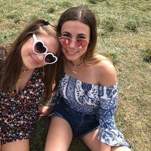 blue floral long sleeve crop top